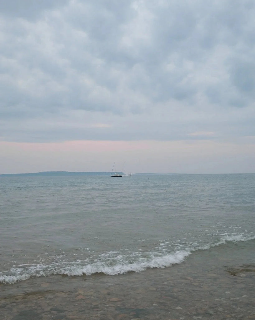 The Tension of Contentment (Philippians 3:13–14)